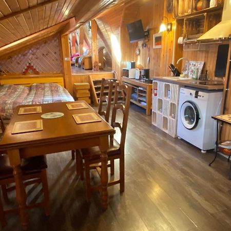 Apartmán Wooden Attic Brašov Exteriér fotografie